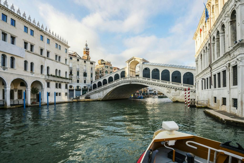Serenata tradizionale in gondola sul Canal Grande