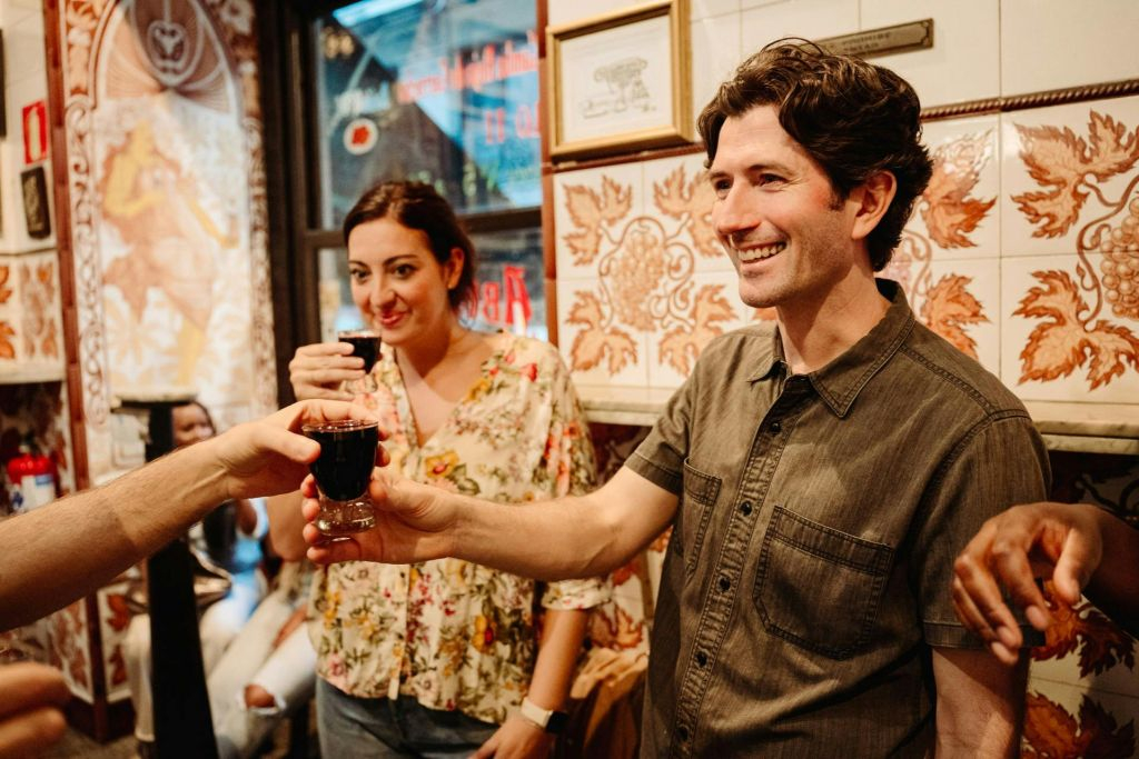 Madrid: Guided Tapas Tasting Tour + Drinks