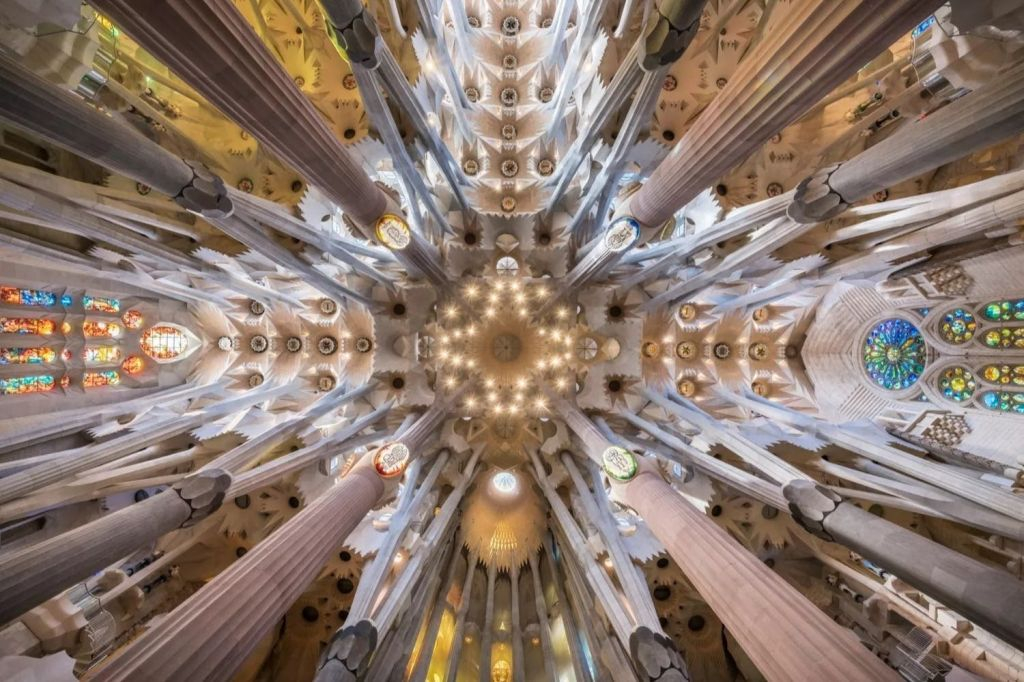 Sagrada Familia: Skip The Line Ticket + Guided Tour