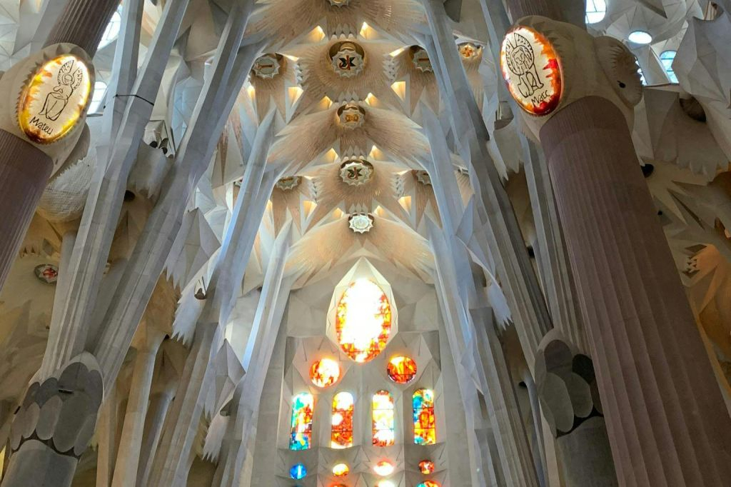 Sagrada Familia: Skip The Line Ticket + Guided Tour
