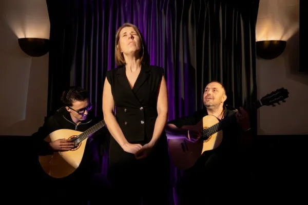 Lisboa: Espectáculo de Fado por la Tarde + Copa de Moscatel