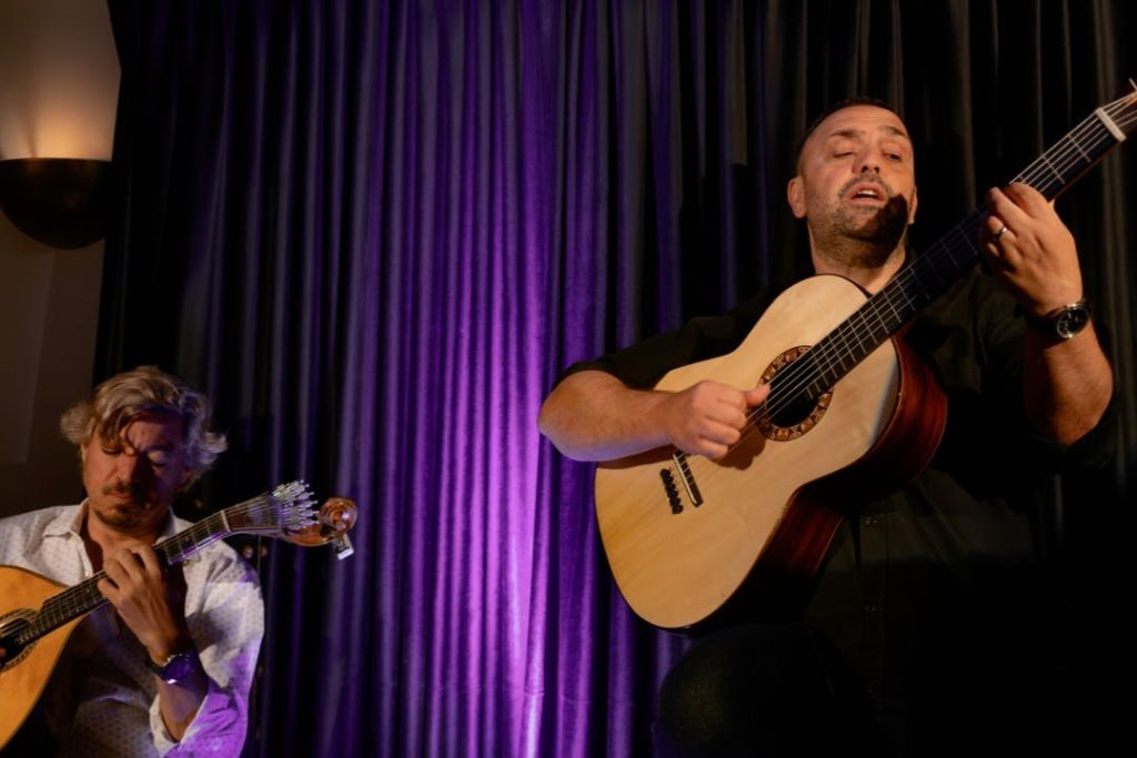 Lisbon: Evening Fado Show + Glass of Moscatel