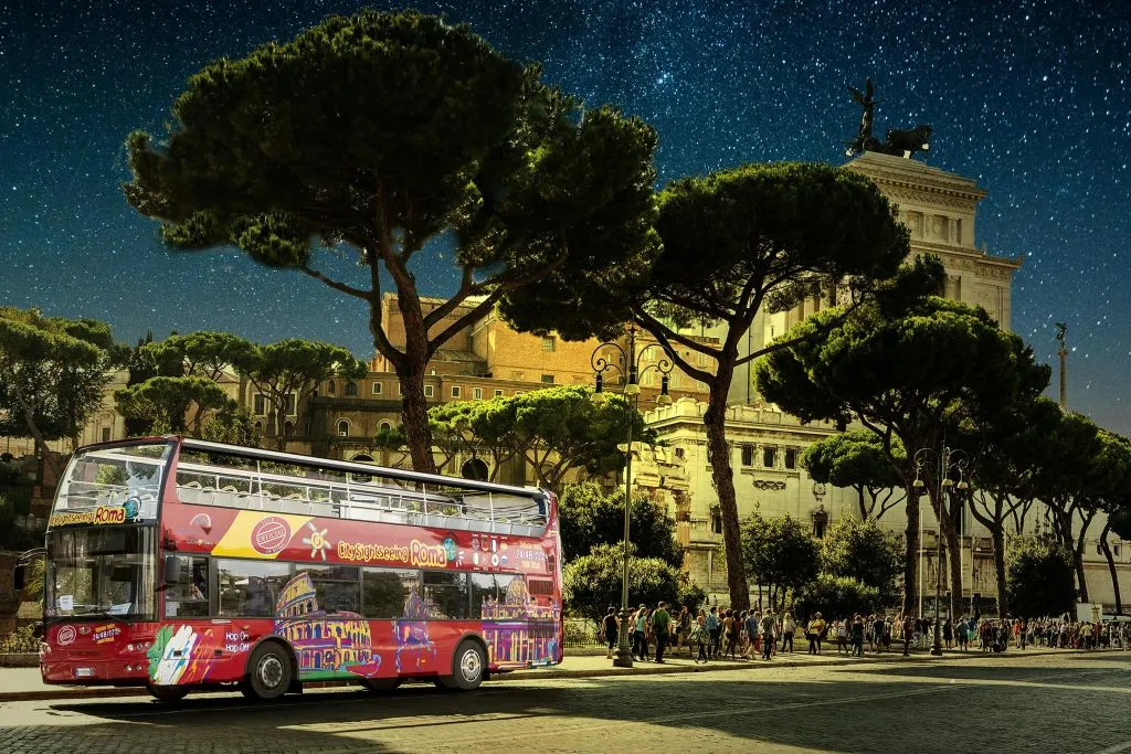 Roma: Tour notturno in autobus