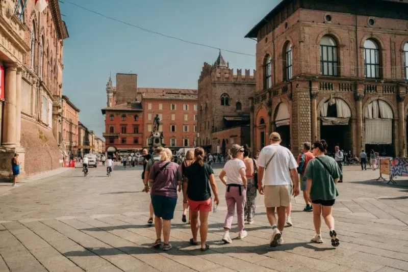 Bologna: Tour guidato a piedi + ingresso all'Archiginnasio