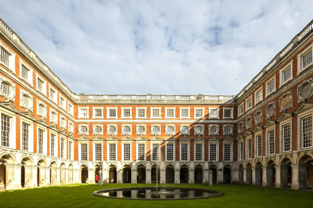 Palazzo di Hampton Court: Ingresso + Trasferimento di andata e ritorno da Londra