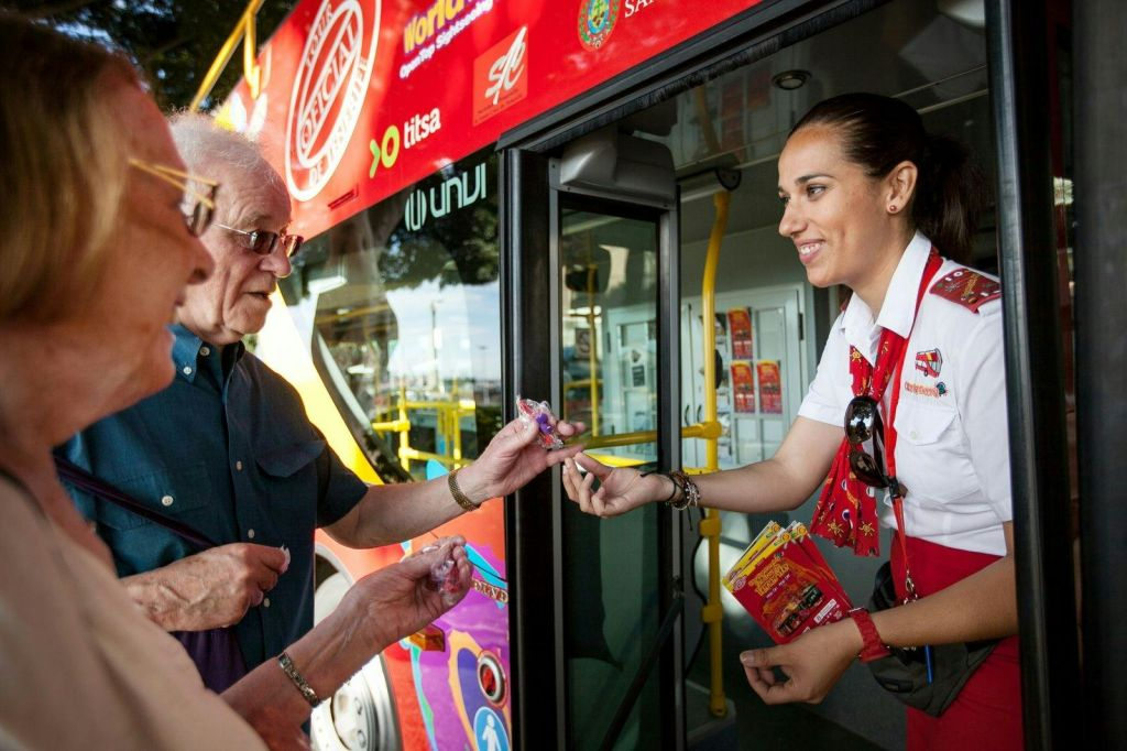 Santa Cruz de Tenerife : Bus Hop-on Hop-off