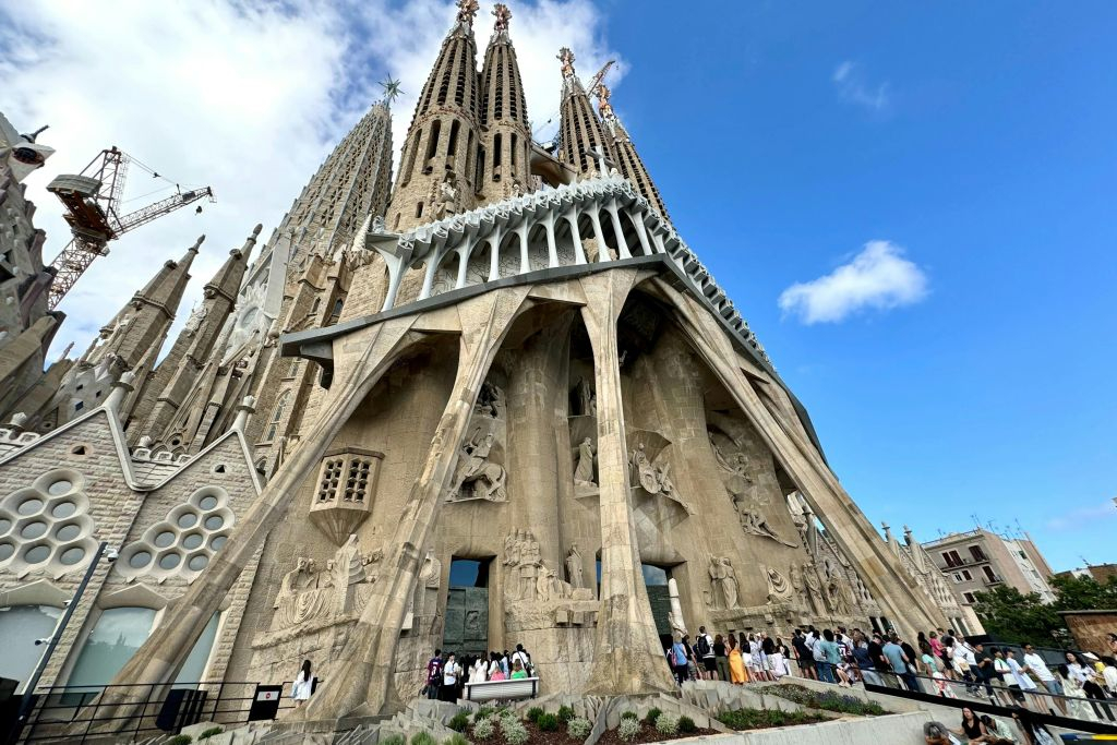 Sagrada Familia: Small-Group Guided Tour