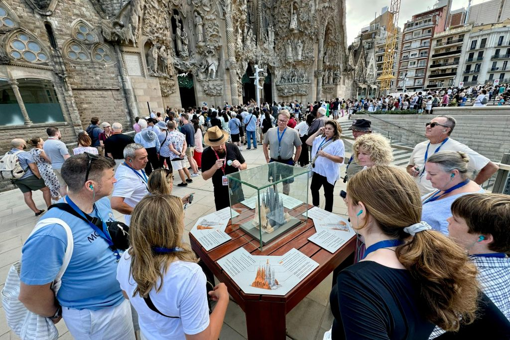 Sagrada Familia: Small-Group Guided Tour