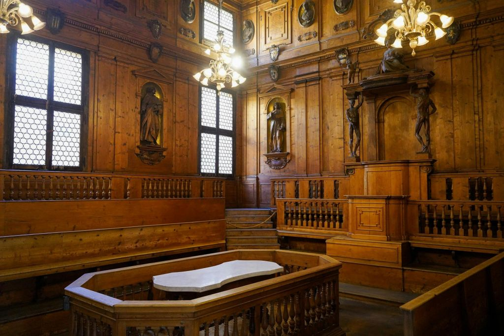 Archiginnasio de Bolonha: bilhete de acesso rápido + tour guiado + degustação de vinho