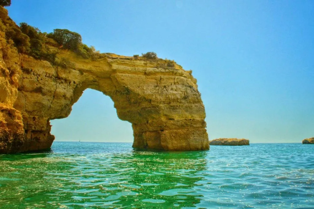 Grutas de Benagil: Passeio de barco a partir de Armação de Pera