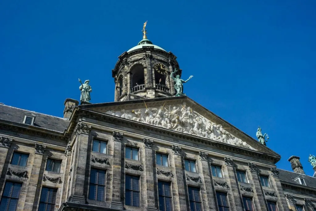 Amsterdam: Guided Cultural Highlights Walking Tour