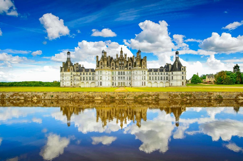 Valle del Loira: App con audioguía de los Castillos por TouringBee
