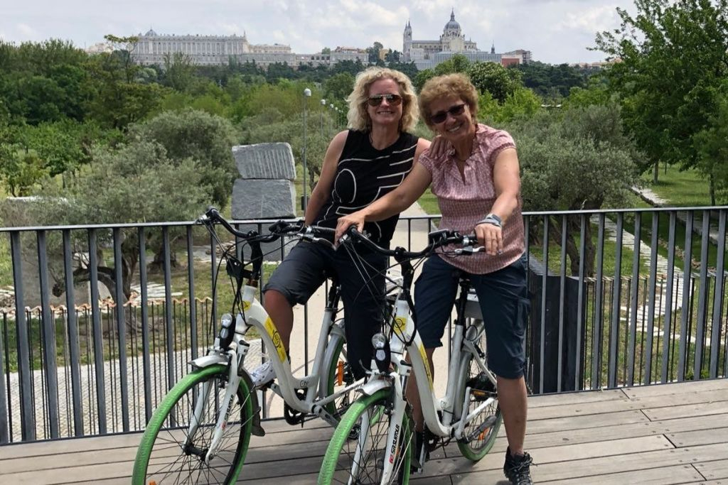 Madrid Río & Casa de Campo: Guided E-Bike Tour