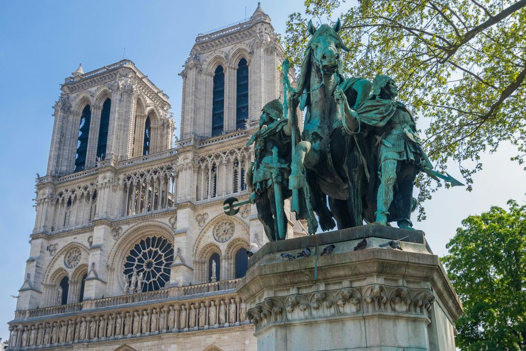 Île de la Cité: Visita guiada a pie + Entrada a la Cripta Arqueológica