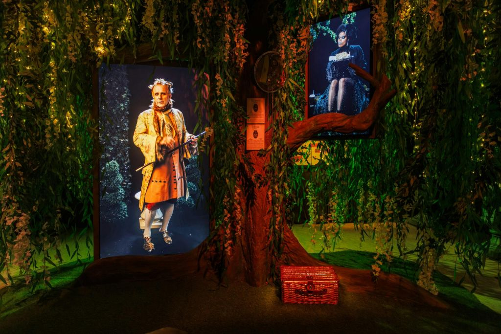 Paris: Cité Immersive Fables