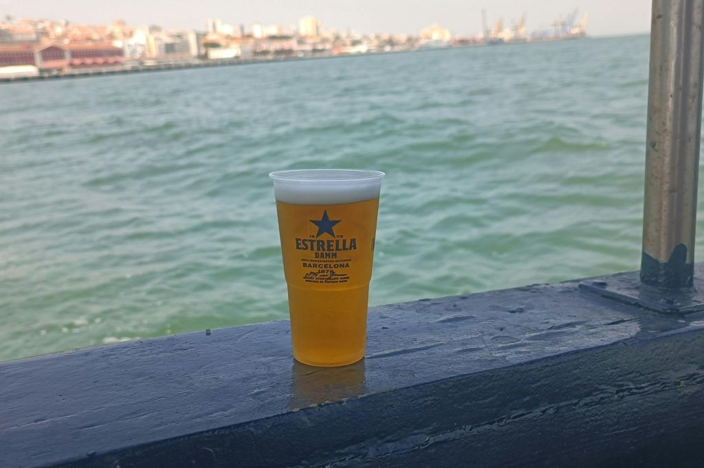 Lisbon: Guided Sunset Cruise from Cascais + Open Bar