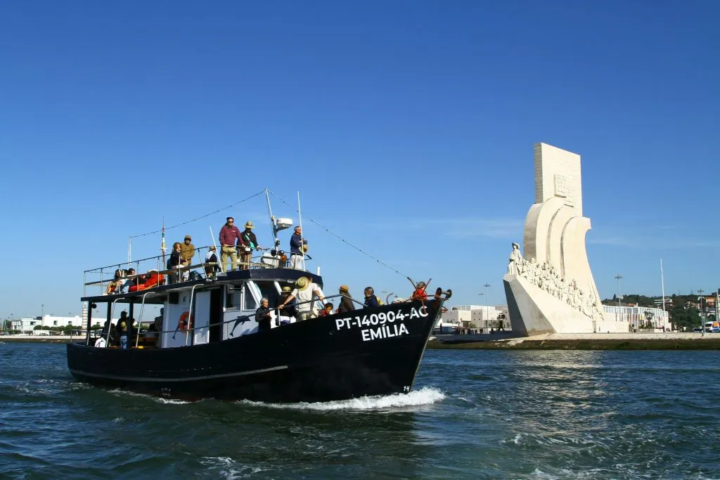 Lisbon: Guided Sunset Cruise from Cascais + Open Bar