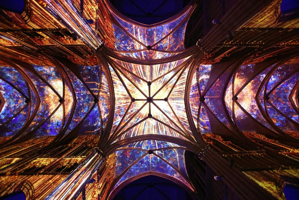 Basilica de Santa Maria del Pi: LUMINISCENCE Show Entry