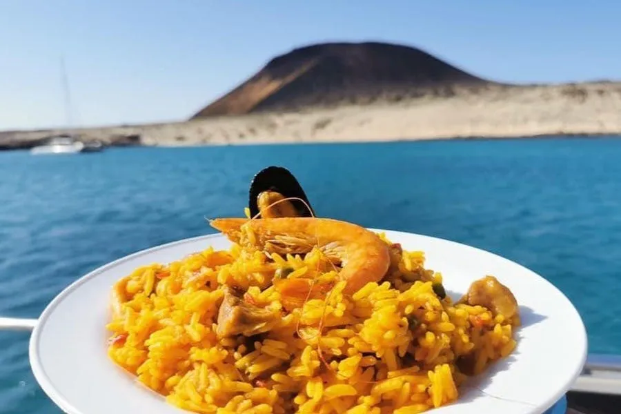 La Graciosa: Passeio de barco guiado + Ferry + Transfer de Lanzarote