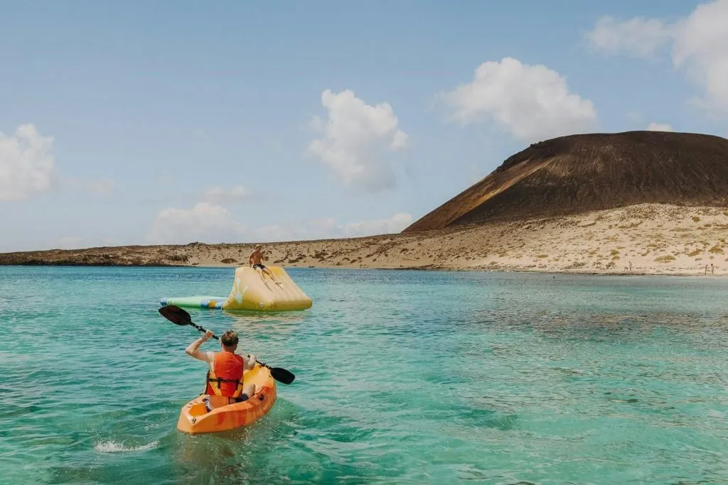La Graciosa: Passeio de barco guiado + Ferry + Transfer de Lanzarote