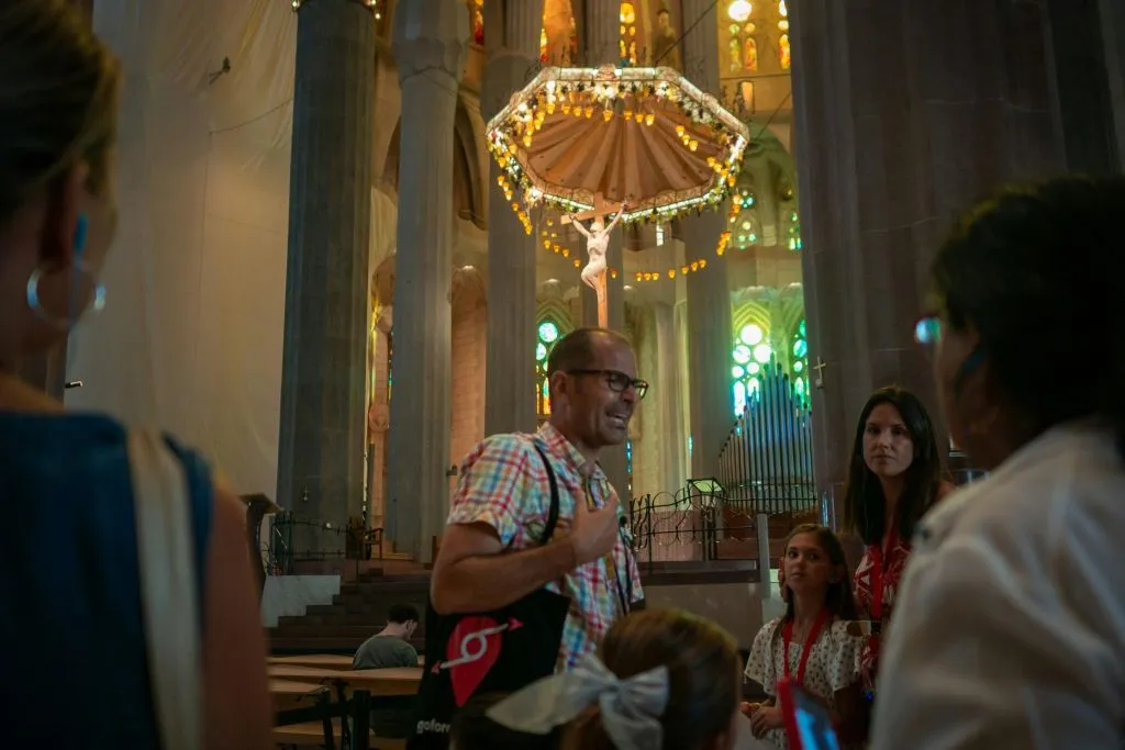 Sagrada Familia: Fast Track Ticket + Private Guided Tour