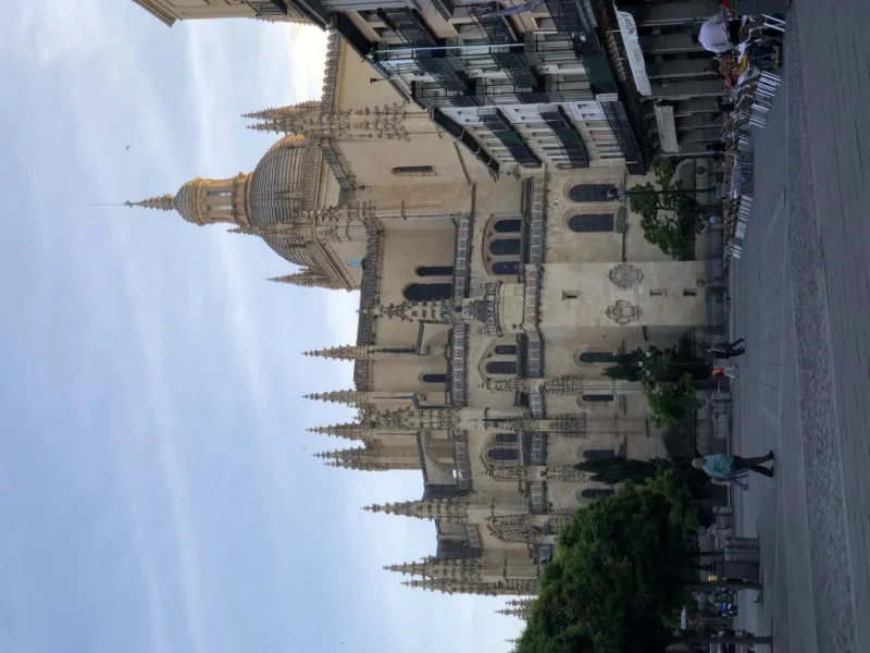 Tour guiado de Segovia: Ciudad, catedral y alcázar