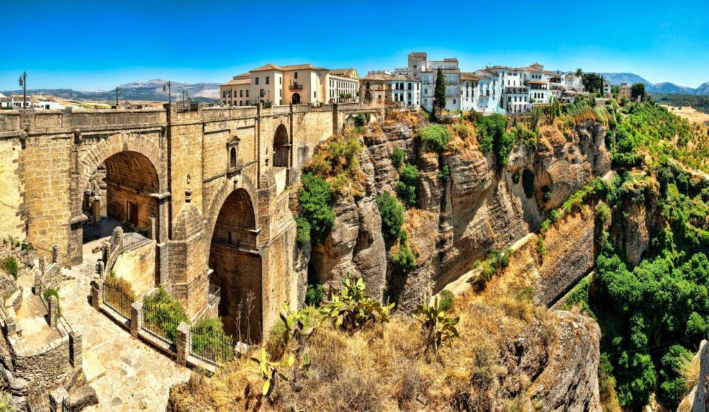 Ronda e Setenil de las Bodegas saindo de Málaga: excursão guiada para grupos