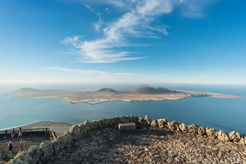 La Graciosa e Lagomar: Tour in giornata da Lanzarote + Pranzo
