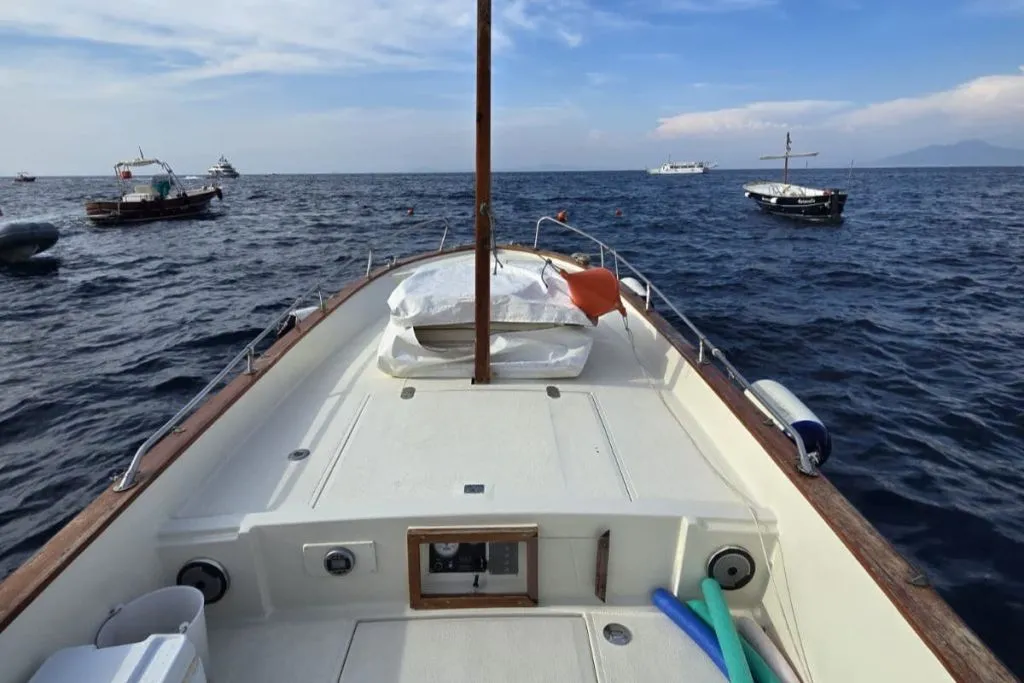 Capri: tour in barca al tramonto con bevande