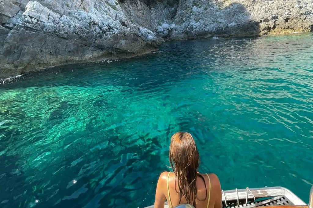 Capri: tour in barca al tramonto con bevande