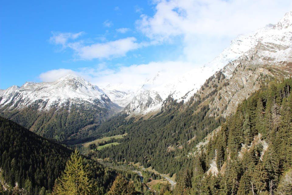 St. Moritz e Tirano: Gita di un giorno da Milano + biglietto del treno del Bernina
