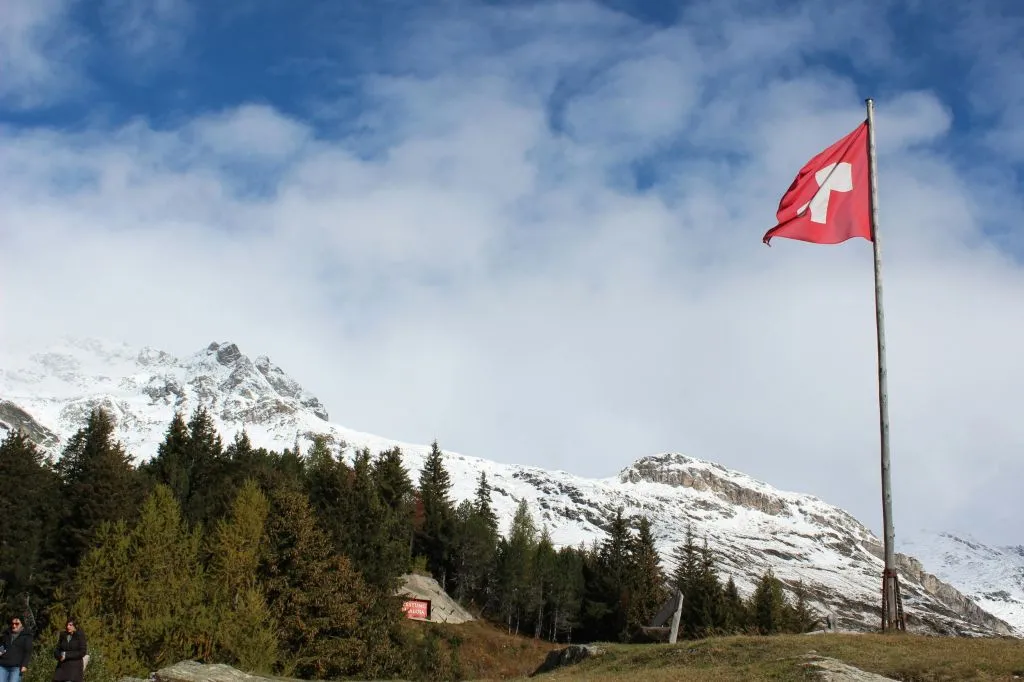 St. Moritz e Tirano: Gita di un giorno da Milano + biglietto del treno del Bernina