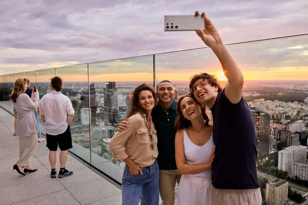 Highline Varsóvia: Bilhete de entrada + acesso ao bar do terraço