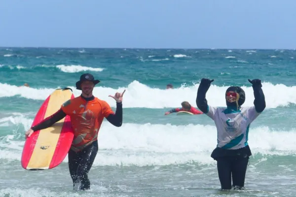 Plage de Famara : Leçon de surf de 4 heures