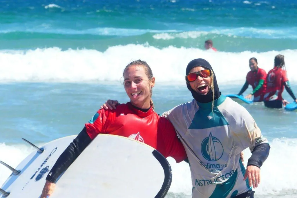 Plage de Famara : Leçon de surf de 4 heures