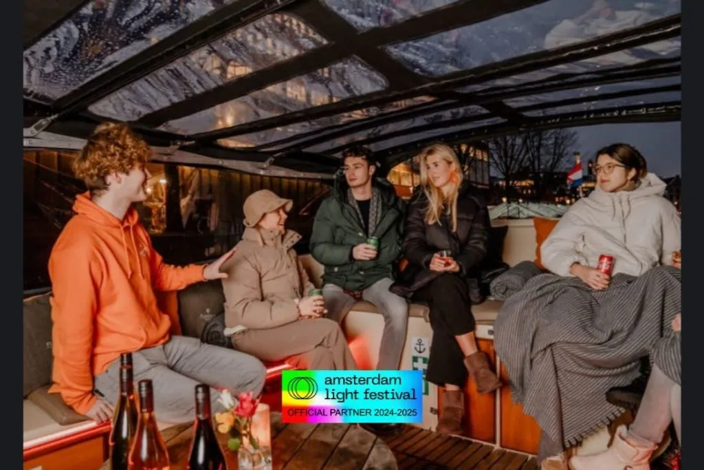 Amsterdam Light Festival: Luxury Boat Cruise + Optional Unlimited Drinks