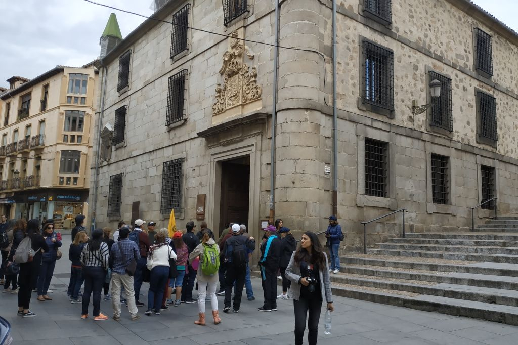 Toledo & Segovia: Day Trip from Madrid