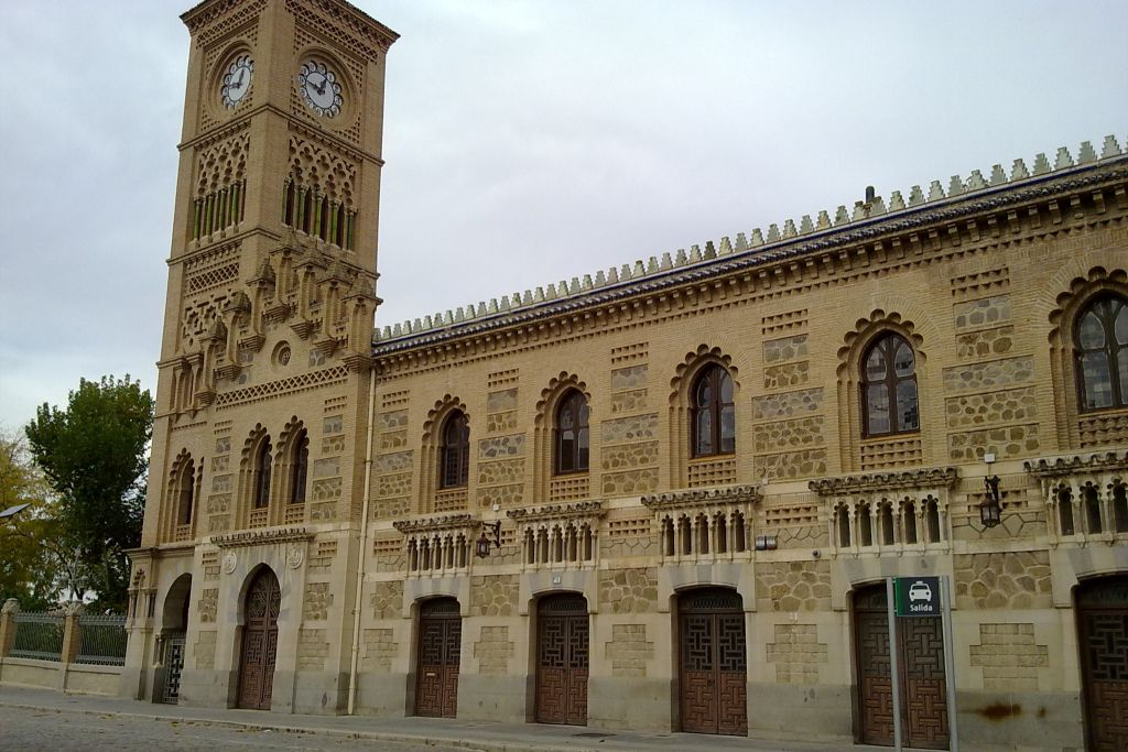 Toledo & Segovia: Day Trip from Madrid