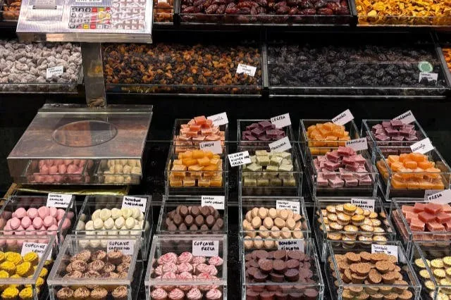 Barcelona: Guided Tapas Tasting Tour + Drinks
