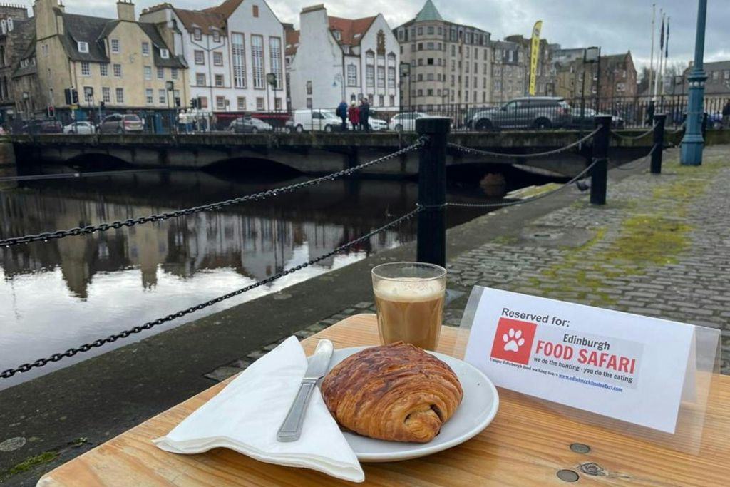 Edinburgh: Leith Saturday Guided Food Tour