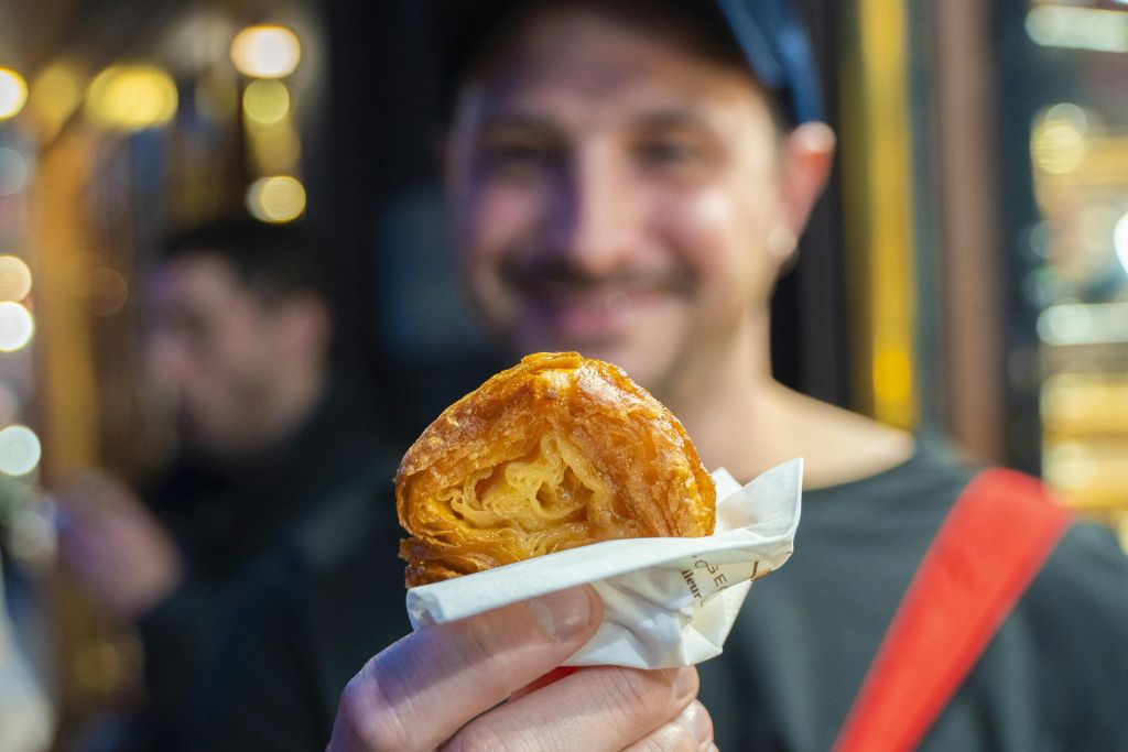 Paris: Guided Night Walking Tour