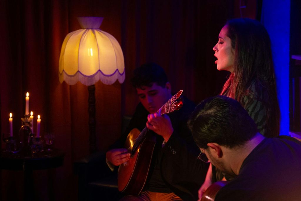Lisbon: Fado Concert + 1 Drink