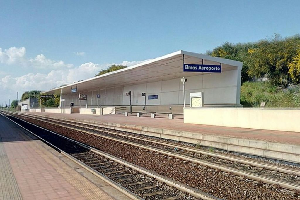 Cagliari : Transfert en train aller simple de l'aéroport d'Elmas à la gare de Cagliari