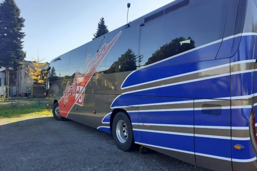 Linate Airport: One-Way Bus Transfer From Airport (LIN) To Milan Central