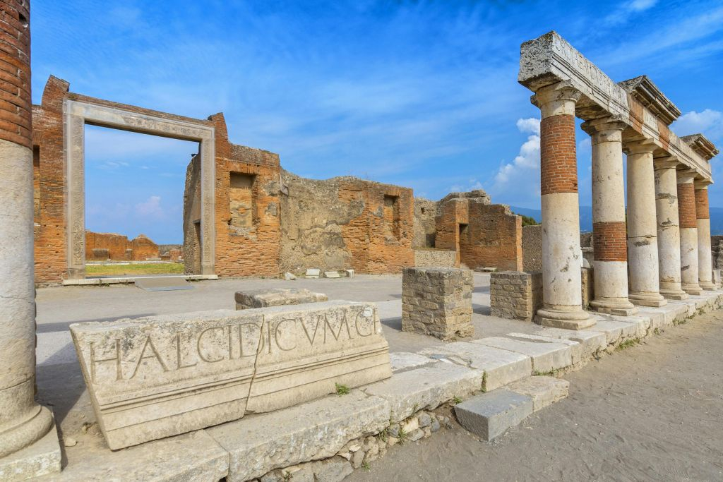 Pompei e Vesuvio: Biglietto salta-coda + Audioguida digitale