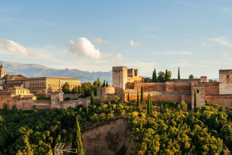 Granada: City Center & Albaicín Guided Walking Tour