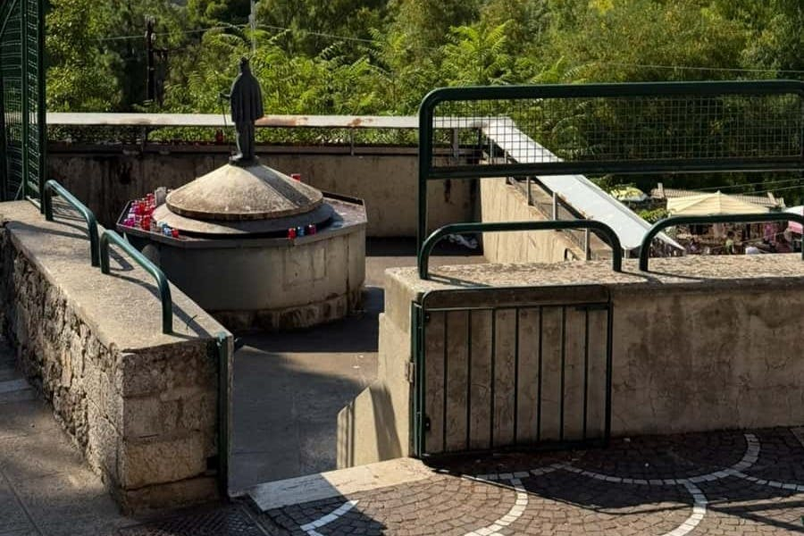 Palermo: tour guidato del Cimitero dei Rotoli e del Santuario di Santa Rosalia