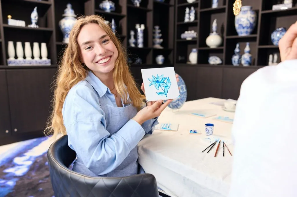Amsterdam : Atelier de peinture sur carreaux bleus hollandais