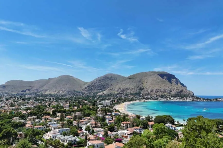 Mondello: Avventura di arrampicata su roccia + trasferimento di andata e ritorno